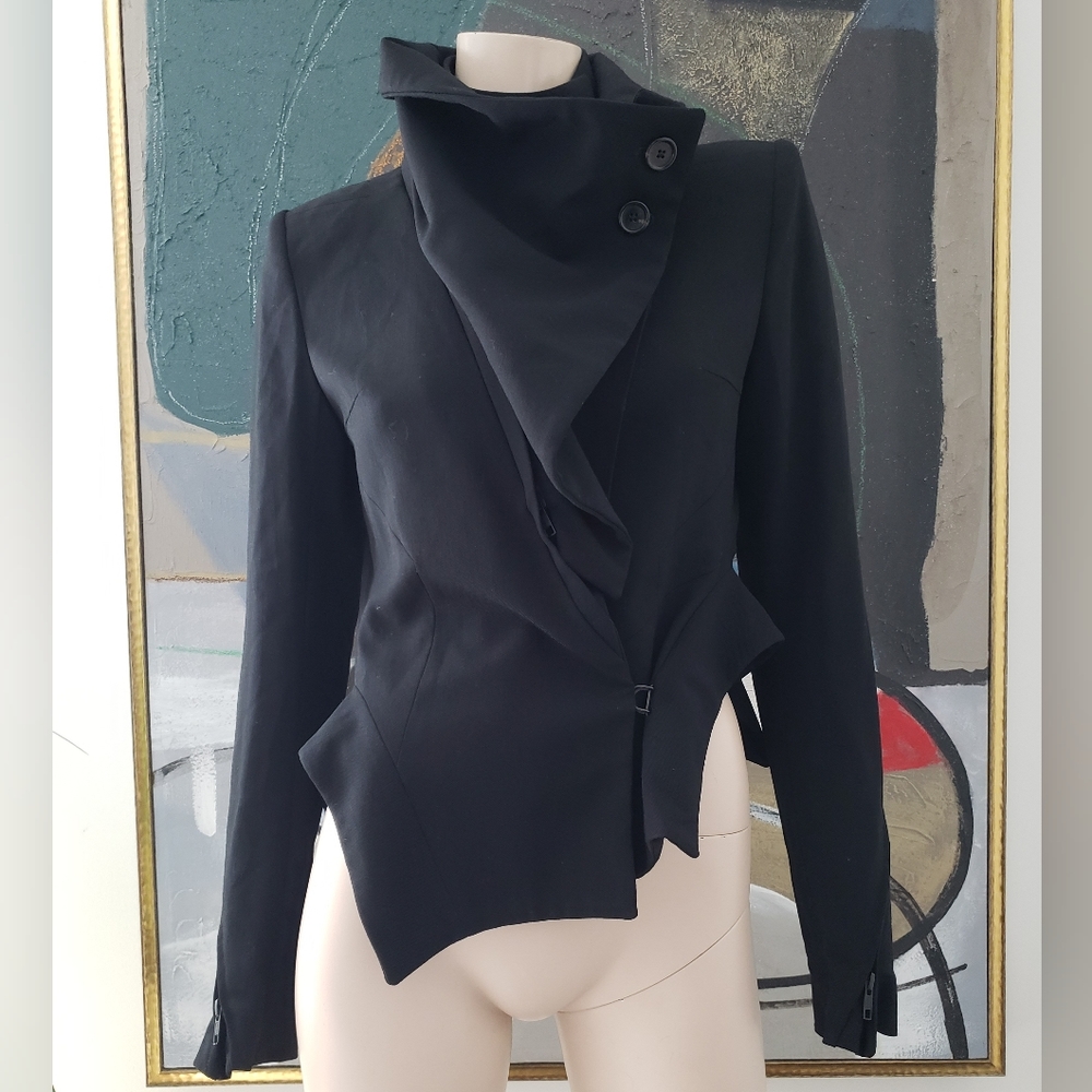 Ann Demeulemeester | Asymmetric Blazer with Oversized-lapel and Zip Details - Picture 4 of 15